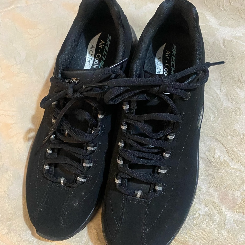 Skechers shoes
